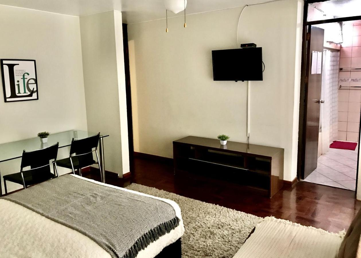 Mini Aparts Monterrico - Cerca Embajada Eeuu * Lima
