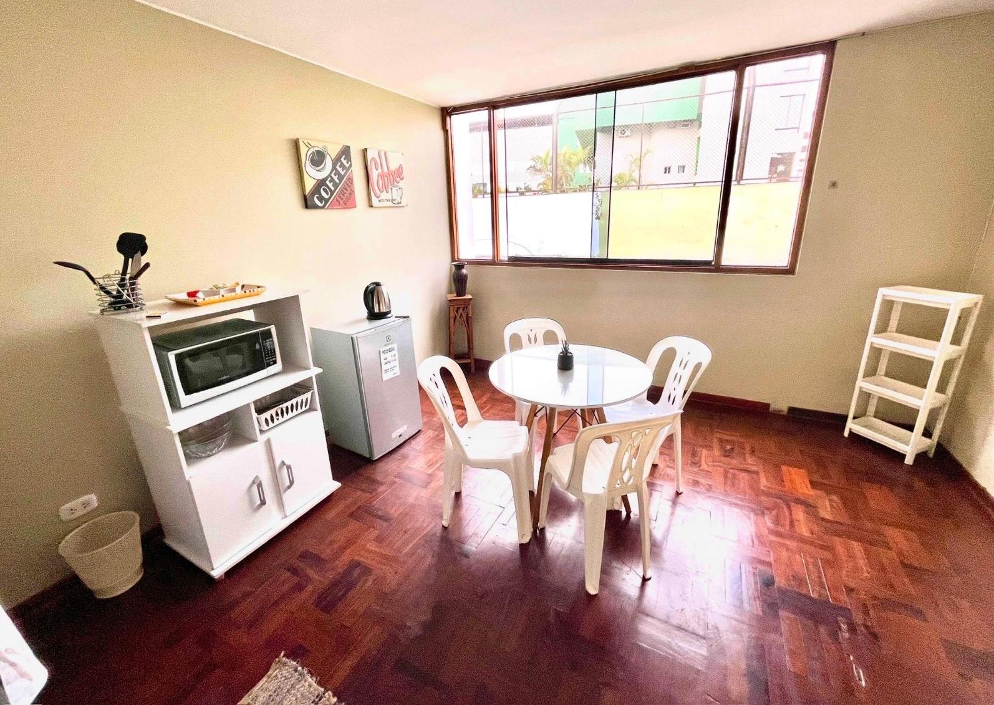 Mini Aparts Monterrico - Cerca Embajada Eeuu Lima